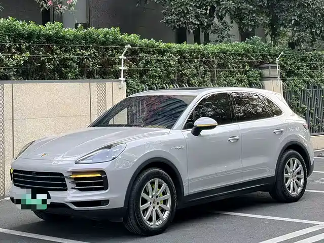 PORSCHE CAYENNE NEW ENERGY 2021