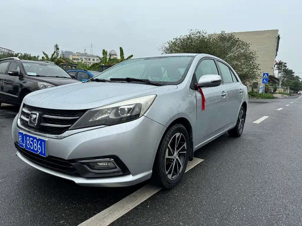 Zotye Zotye Z300 2015