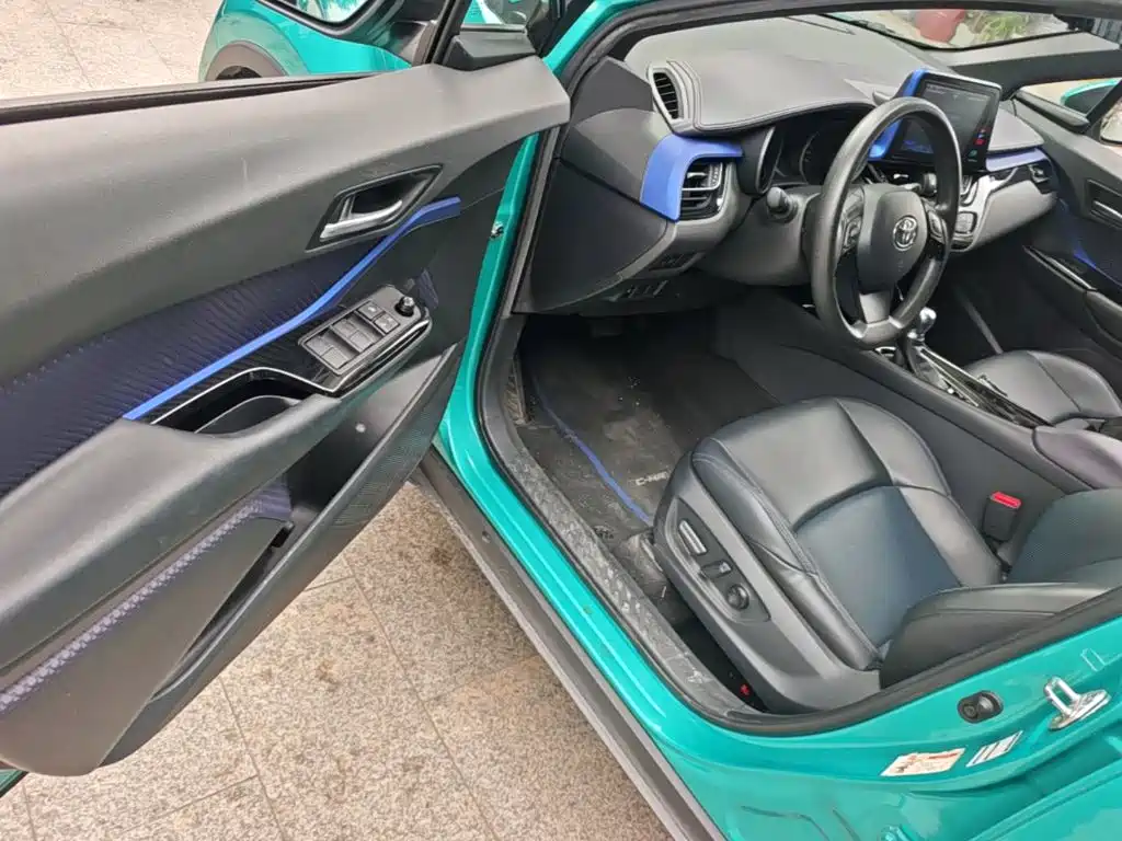 Toyota C-HR — миниатюра 16