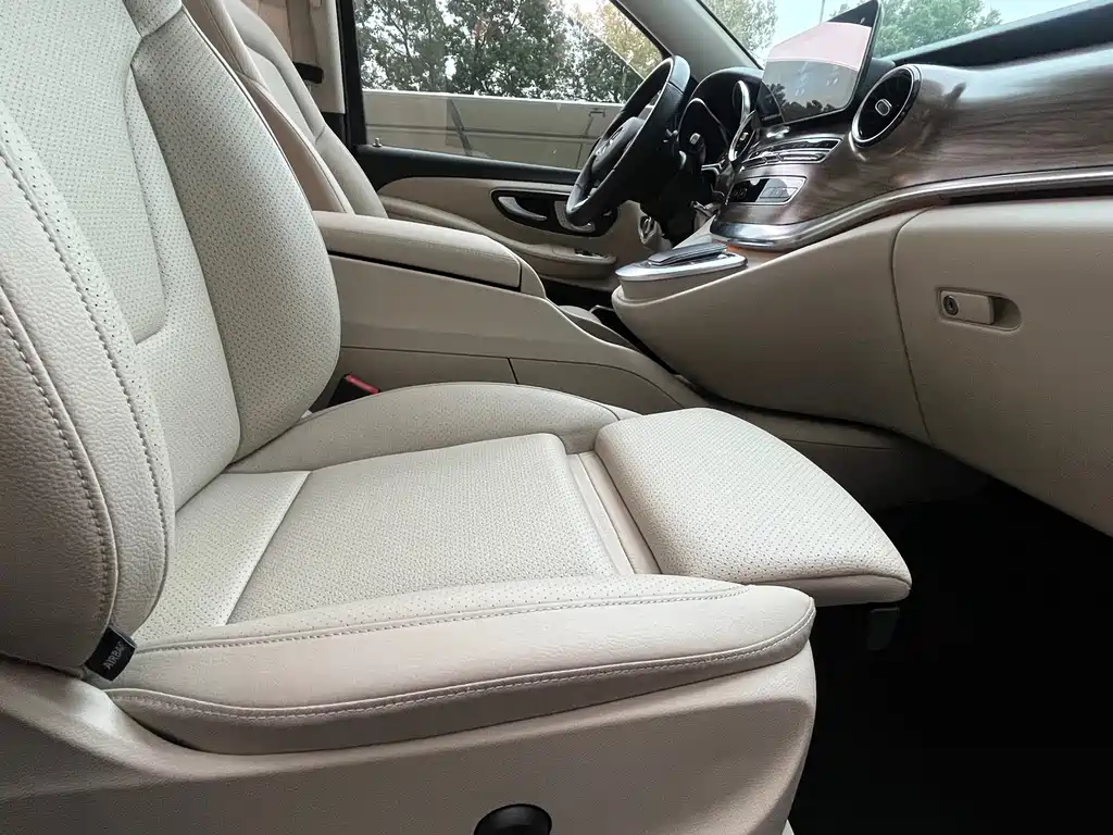 MERCEDES-BENZ V CLASS