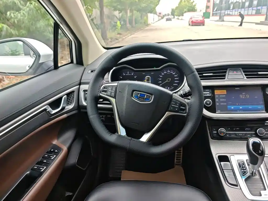 Geely Emgrand GS — миниатюра 11