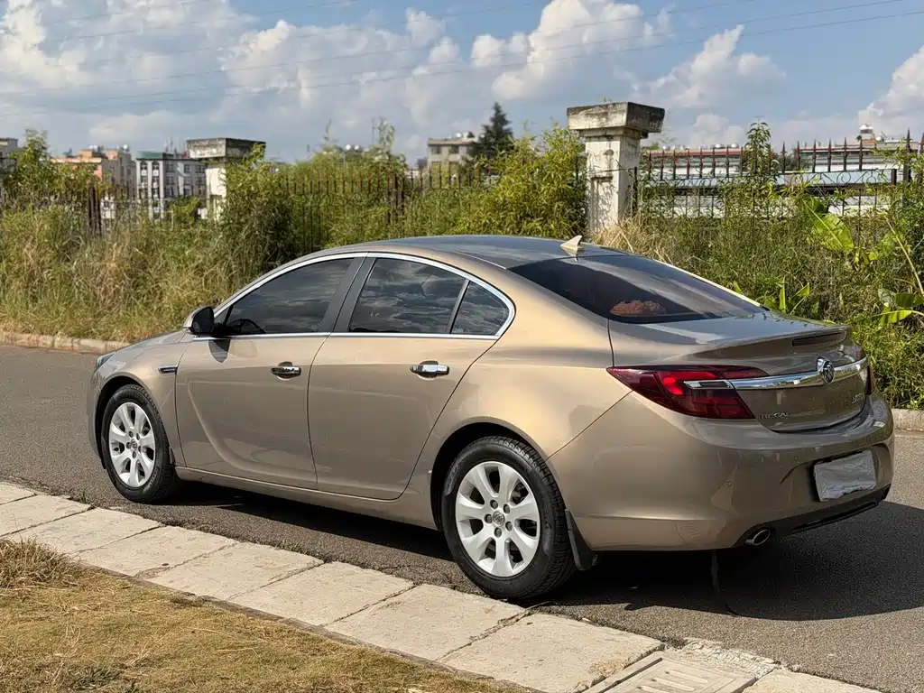 Buick Regal — миниатюра 6