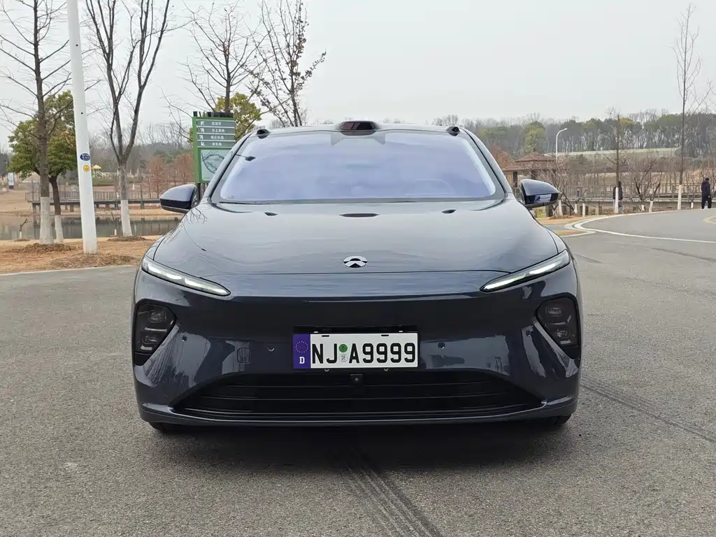 NIO NIO ET7
