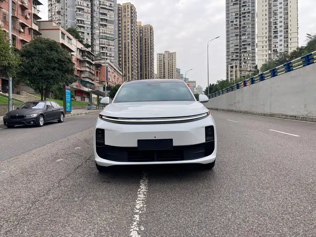Li Auto Li L6 — миниатюра 2