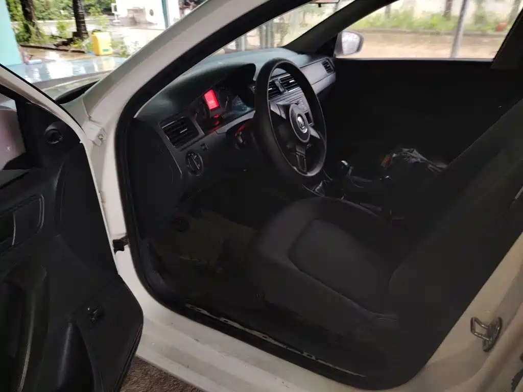 Volkswagen Santana — миниатюра 14