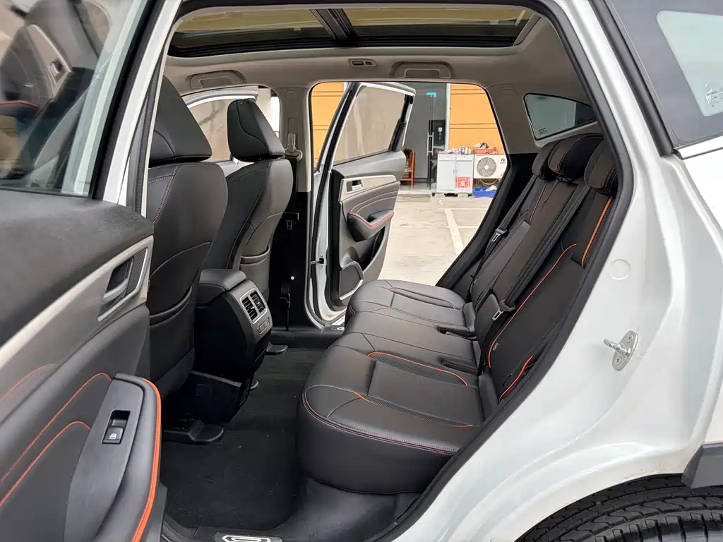 Haval F7 - фото 12