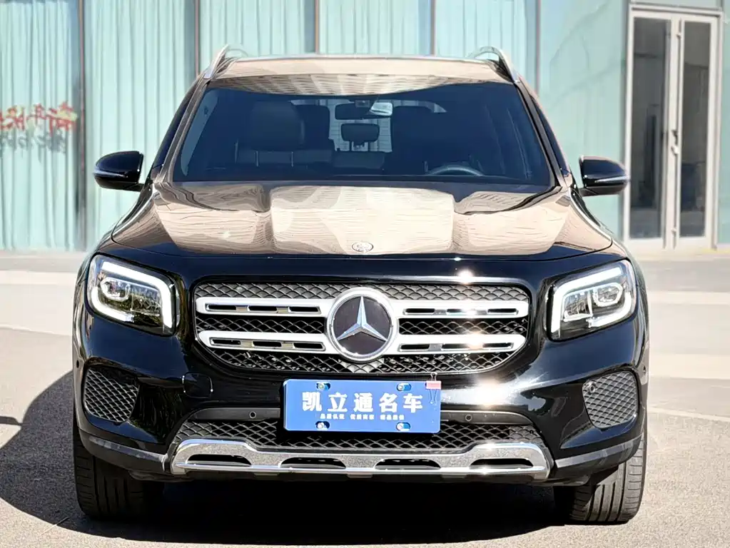 Mercedes-Benz GLB — миниатюра 2