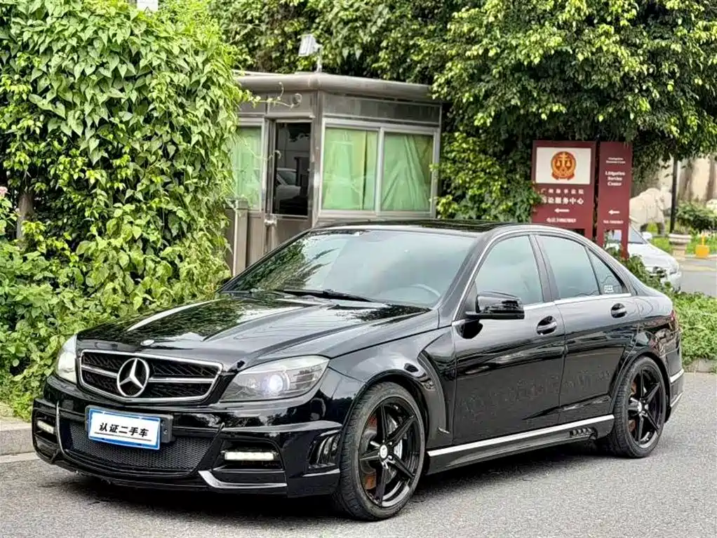 Купить Mercedes-Benz C-Class AMG