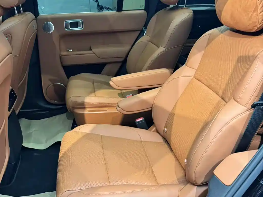 Li Auto Li L8 — миниатюра 13