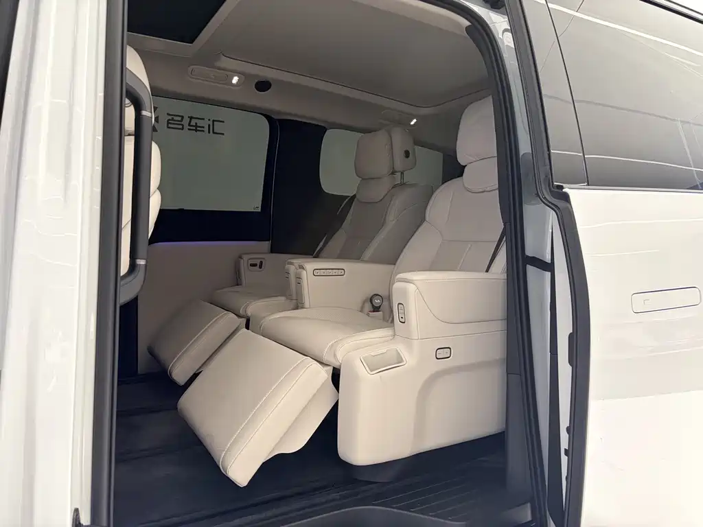 Li Auto Li MEGA — миниатюра 12
