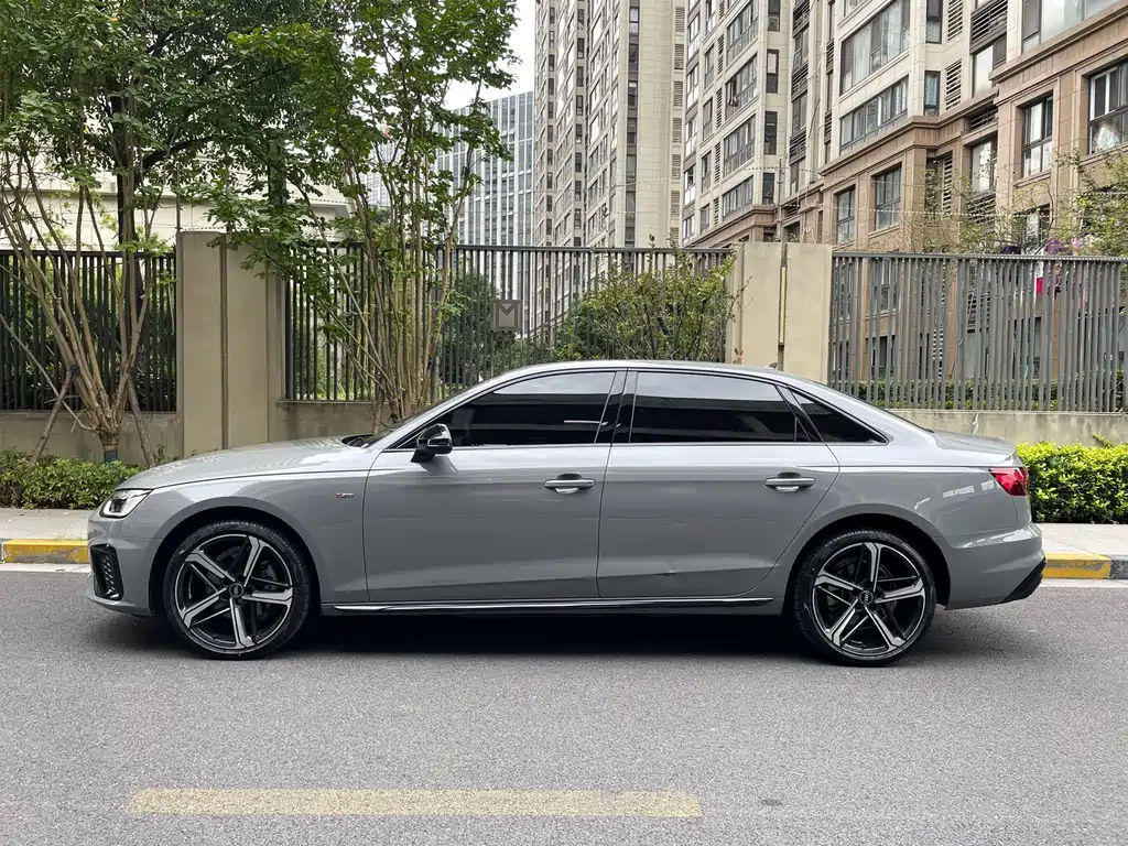 Audi A4L — миниатюра 3
