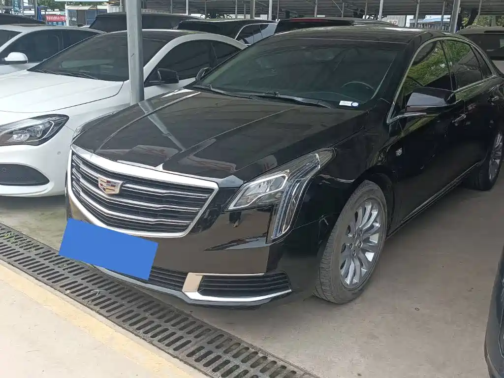 Купить Cadillac XTS