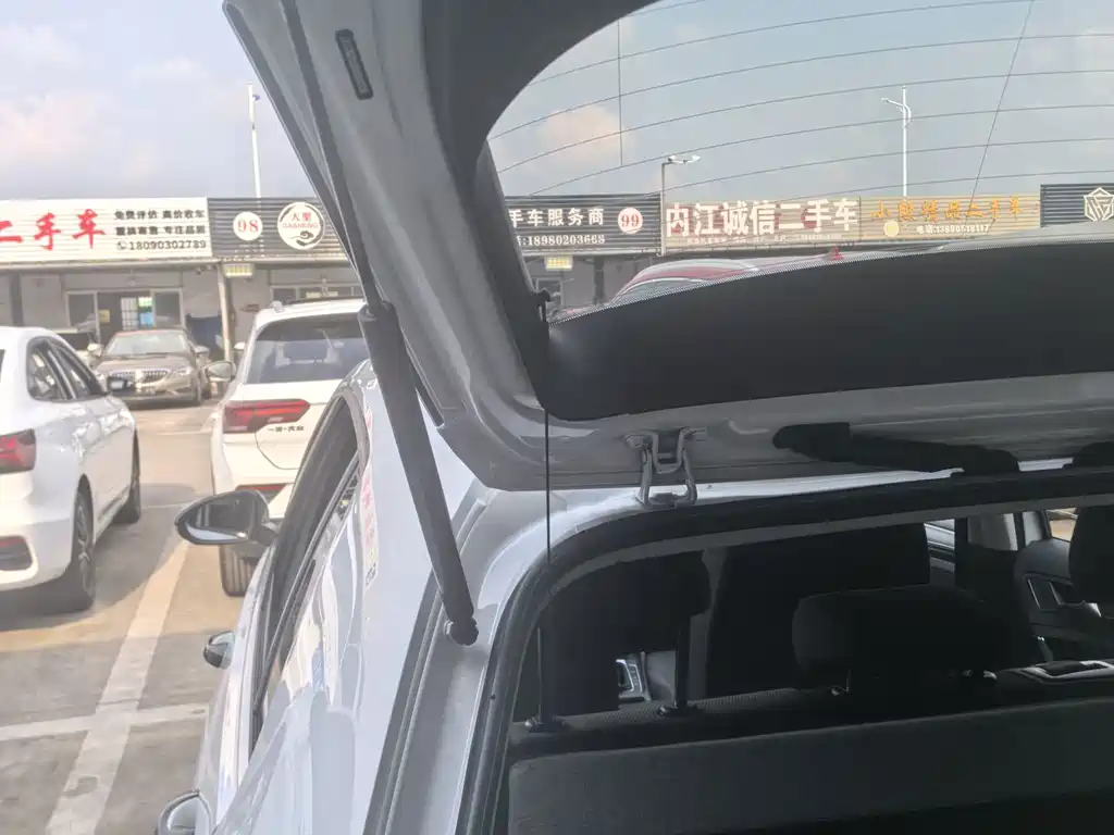 Volkswagen Golf — миниатюра 27