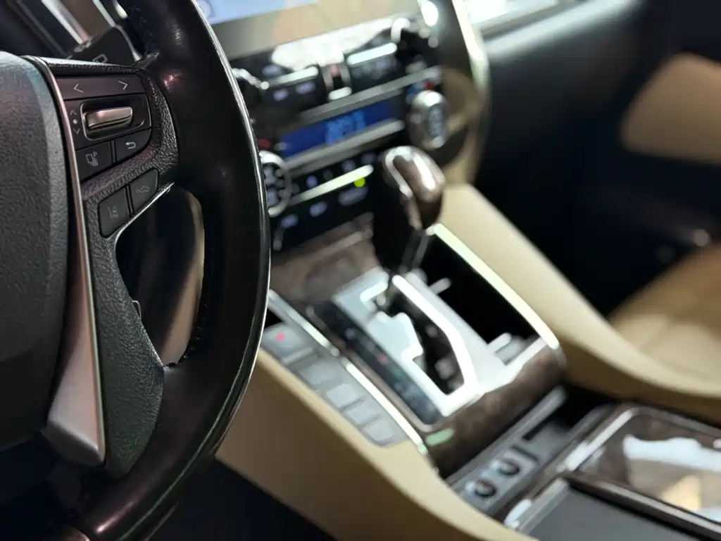 Toyota Alphard 2020 2.5L Luxury