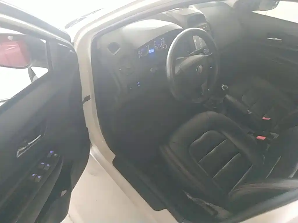 Geely King Kong — миниатюра 16