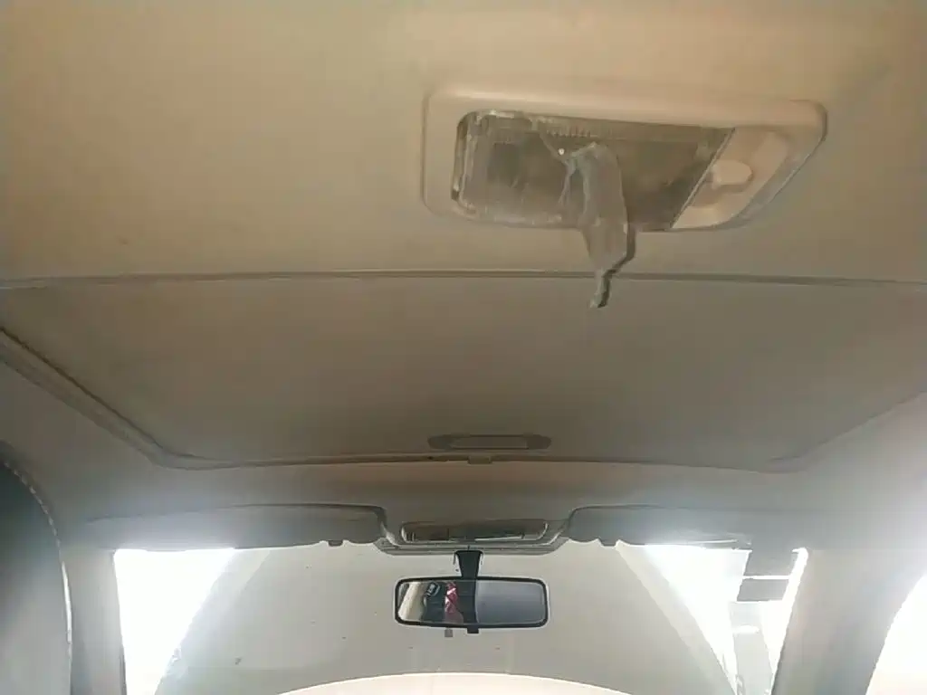 Geely King Kong — миниатюра 18