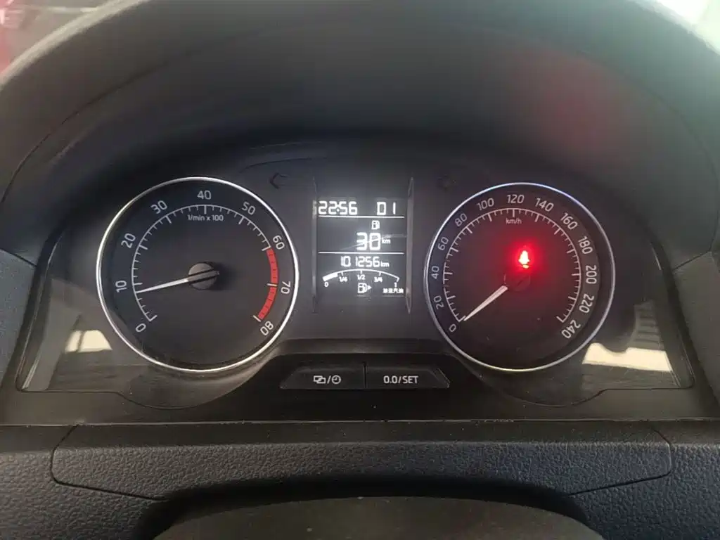 Skoda Rapid Spaceback — миниатюра 12