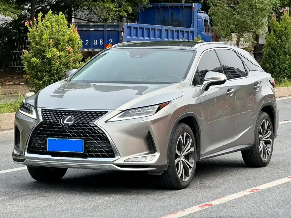 Купить Lexus RX
