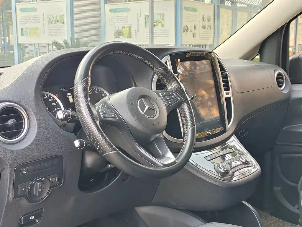 Mercedes-Benz Vito — миниатюра 7