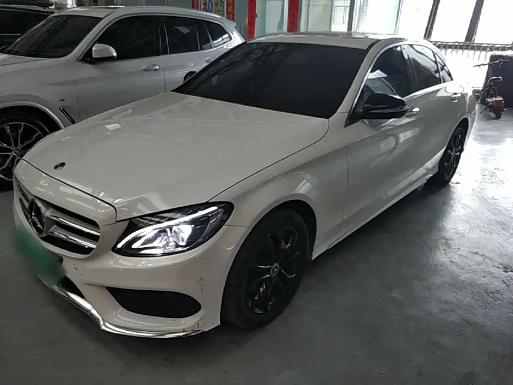 Mercedes-Benz C-Class — миниатюра 2