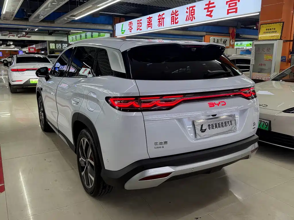 BYD L DM-i — миниатюра 4