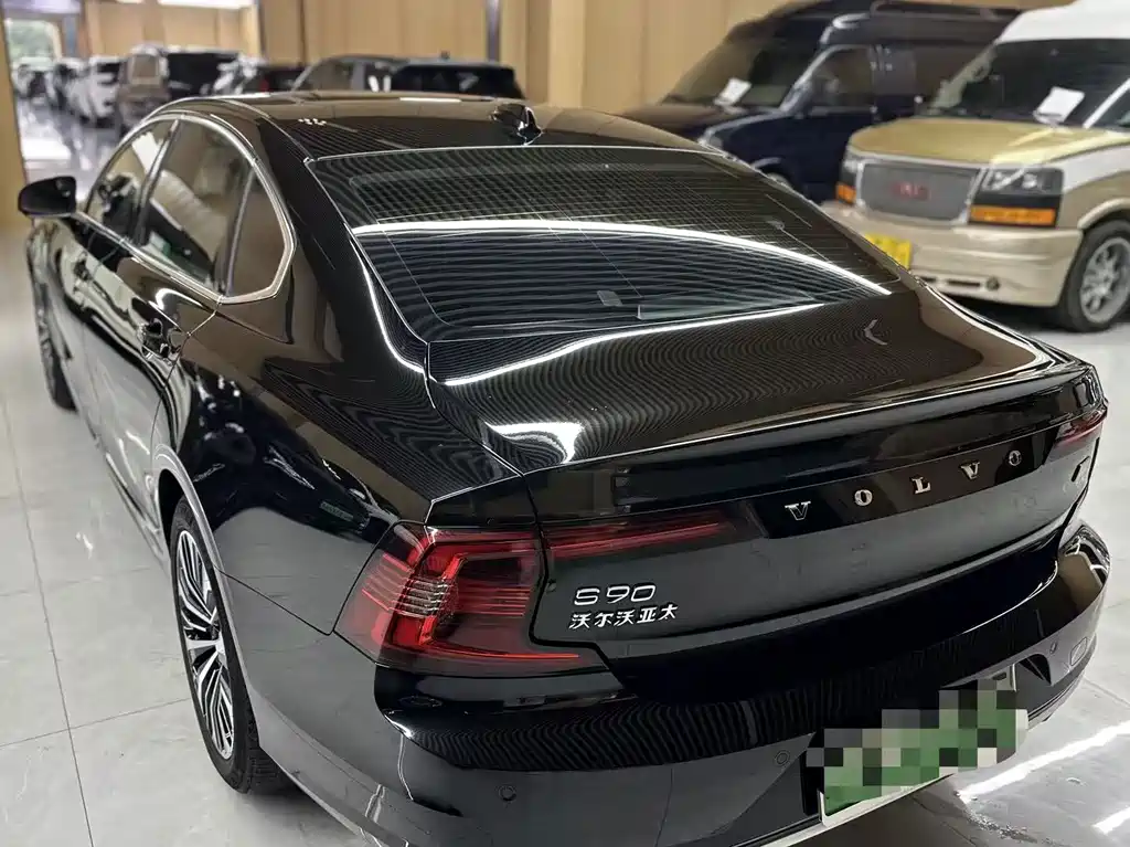 Volvo S90 PHEV — миниатюра 8
