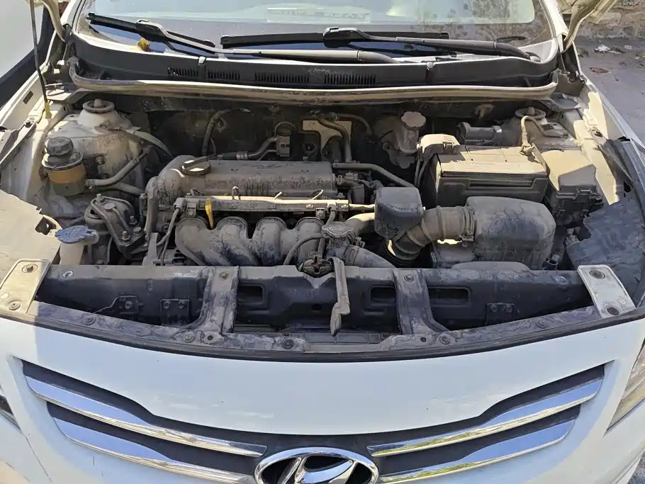 Hyundai Verna — миниатюра 10