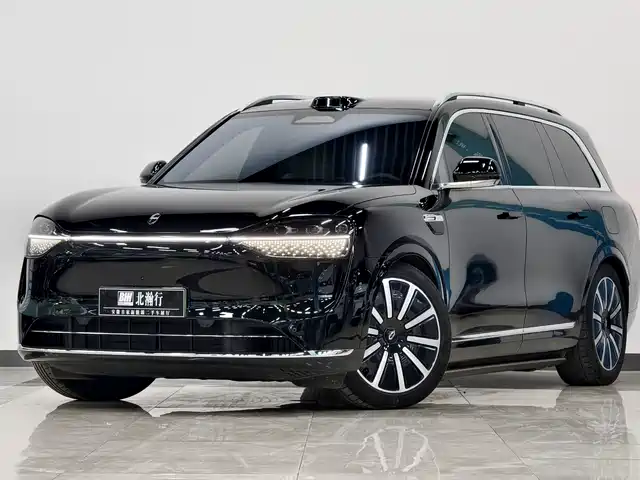 AITO ASK THE WORLD M9 2025