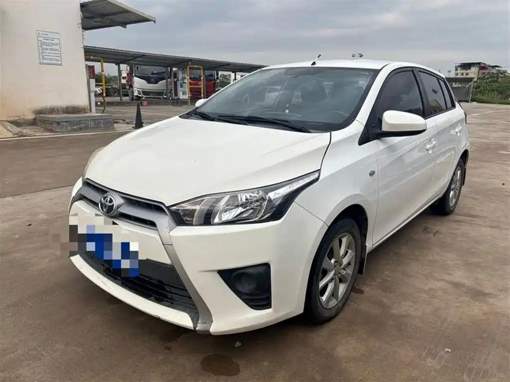 Купить Toyota Yaris L