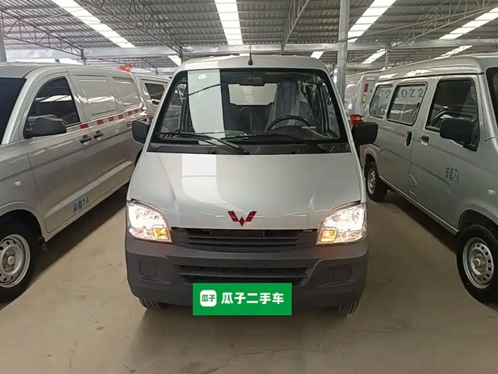 Wuling Sunshine 2023 1.5L 5/7 мест