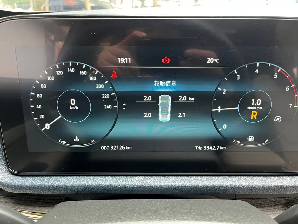 Ford Equator Sport — миниатюра 12