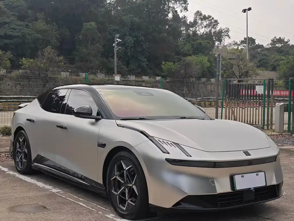 Lynk & Co Z10 2024 95kWh 766km Max