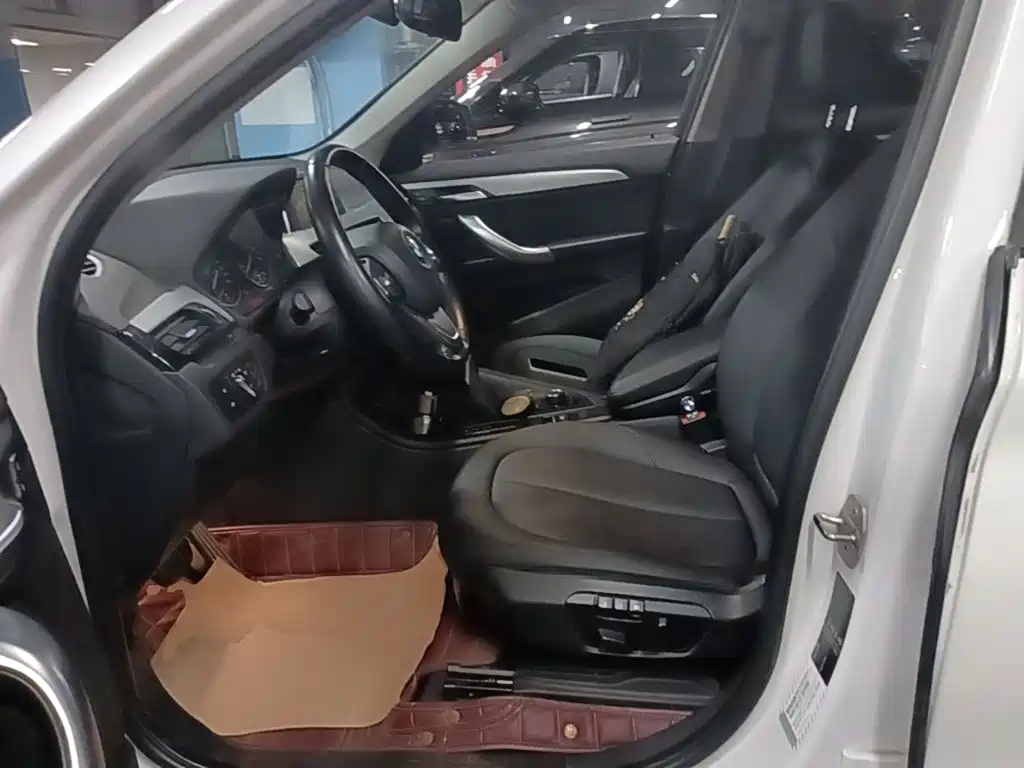 BMW X1 — миниатюра 15