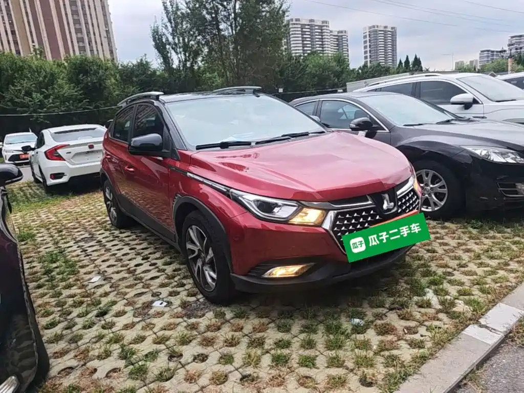 Luxgen U5 SUV — миниатюра 4