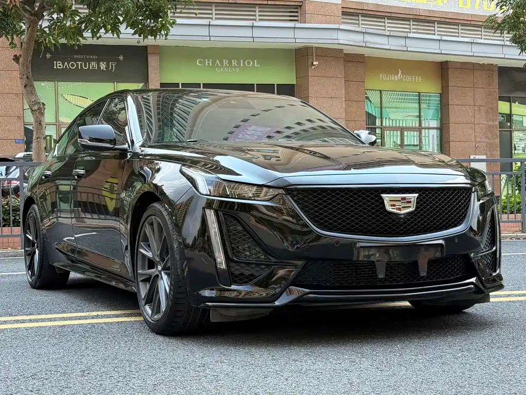 Cadillac CT5 2023 28T
