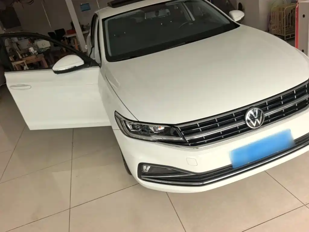 Volkswagen Bora — миниатюра 4