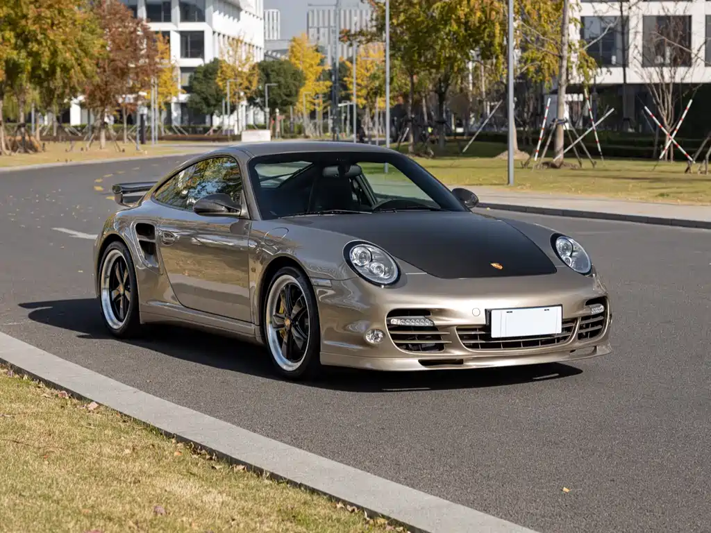 Porsche 911 2010 Turbo S 3.8T