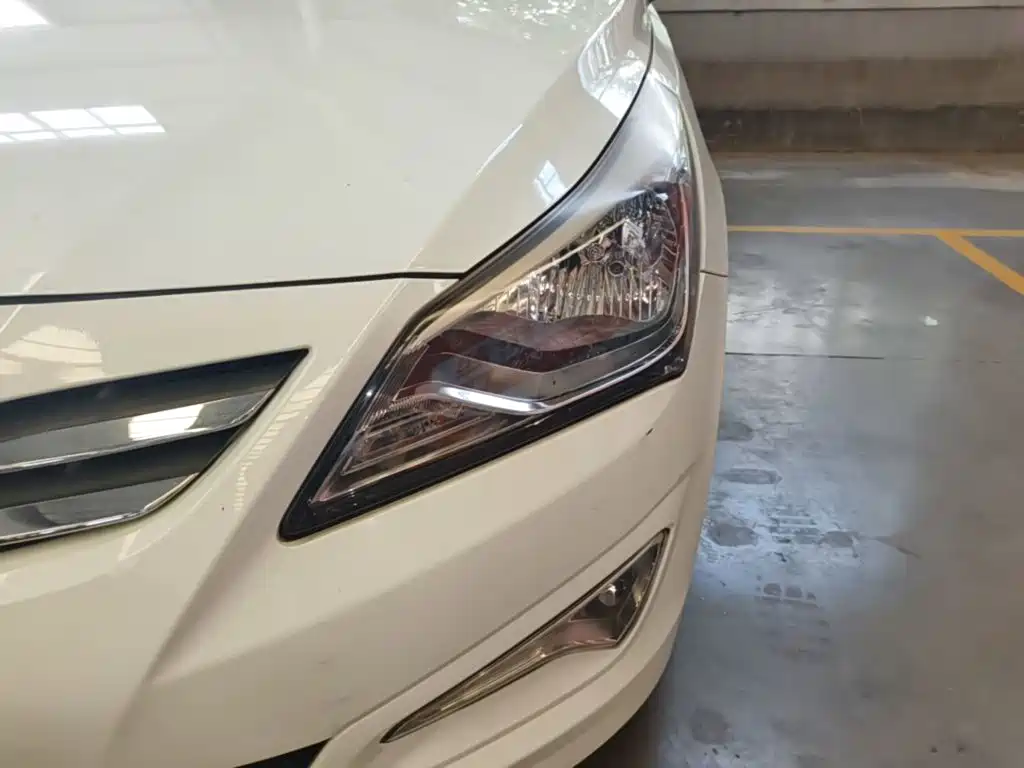 Hyundai Verna — миниатюра 24