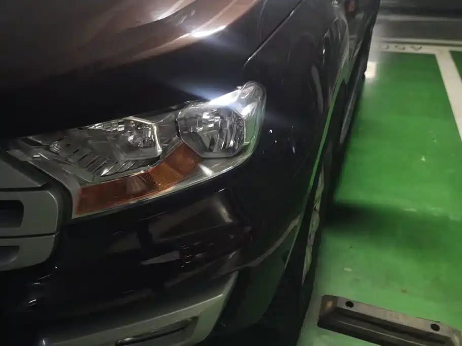 Ford Everest — миниатюра 5