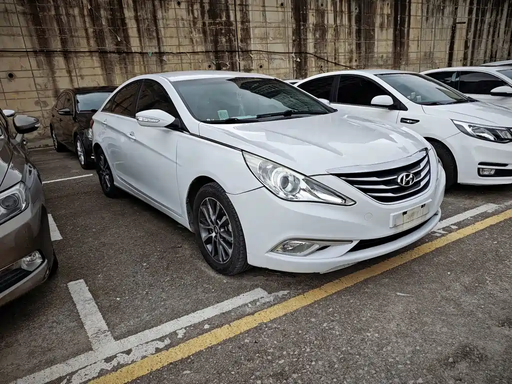 Hyundai Sonata — миниатюра 3