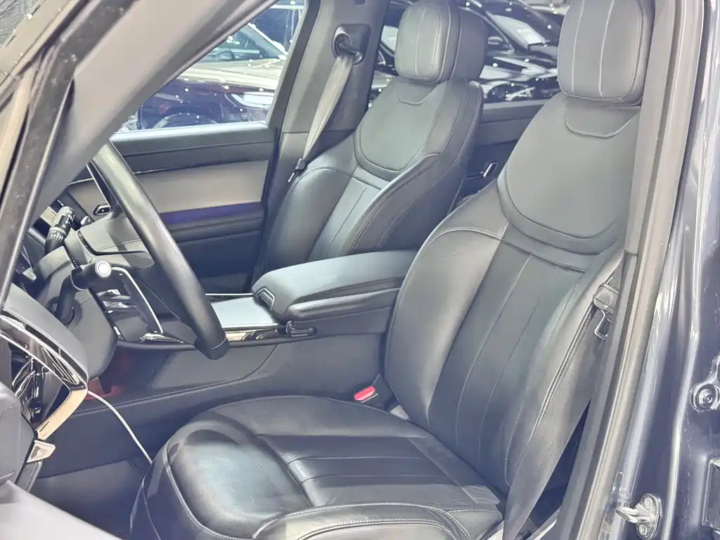 Land Rover Range Rover Sport 2023 400PS Dynamic SE