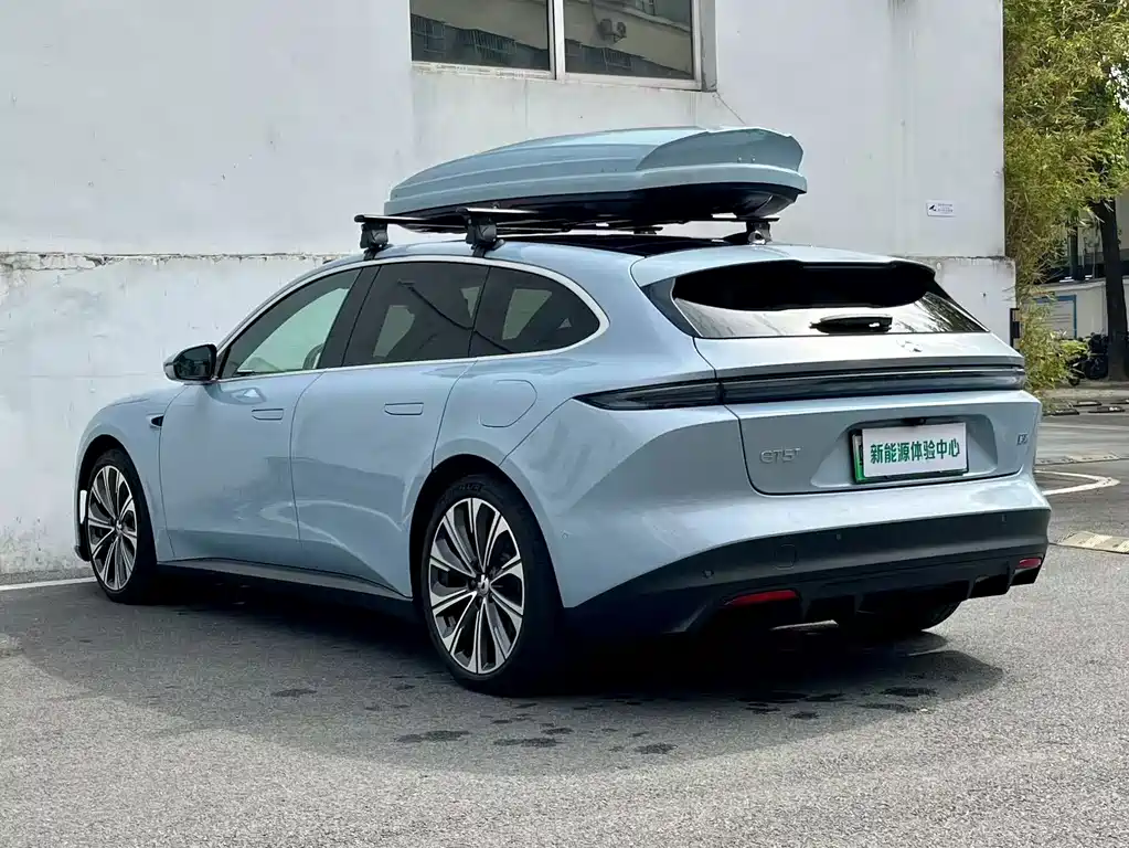 NIO NIO ET5T