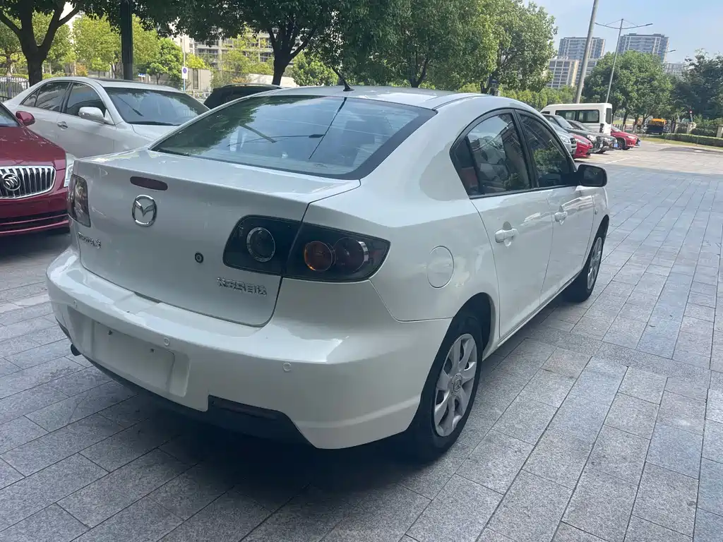 Mazda 3 — миниатюра 5