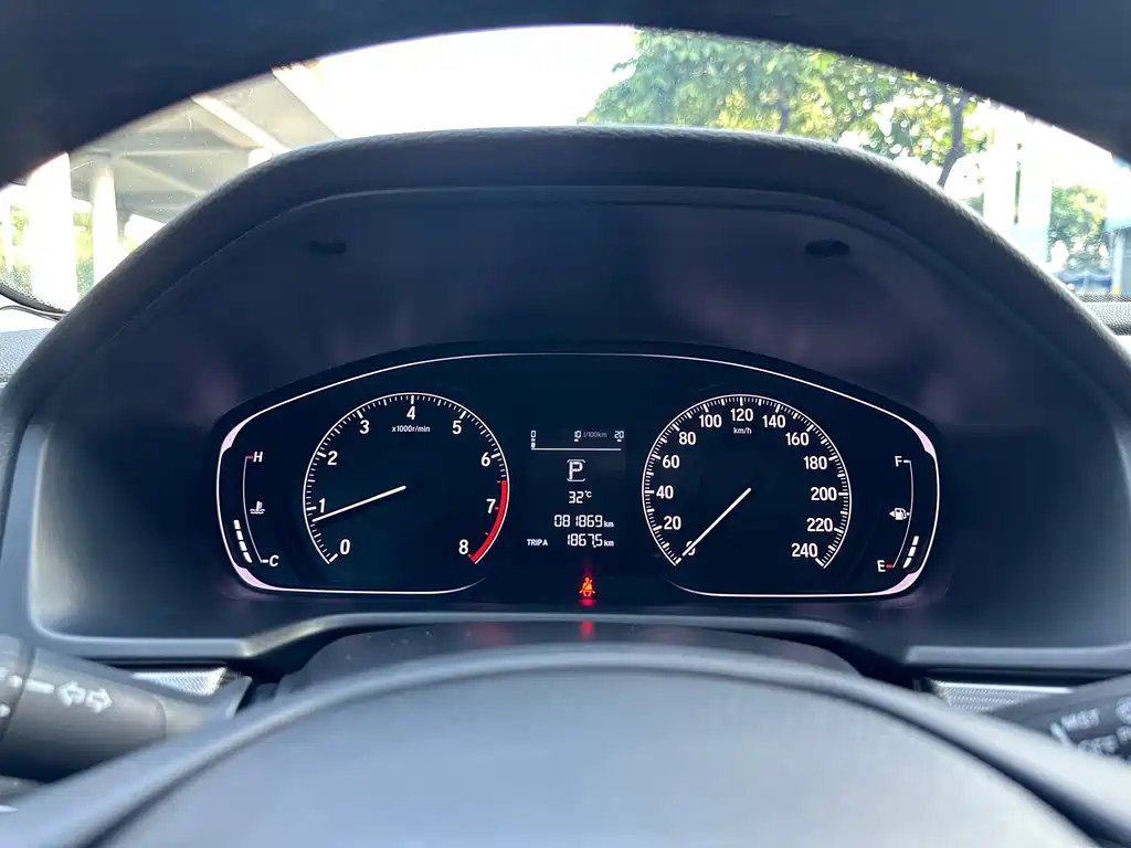 Honda Accord — миниатюра 6