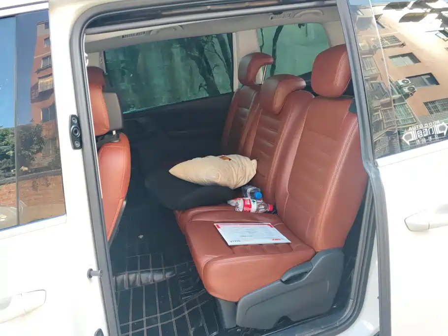 Volkswagen Sharan — миниатюра 11