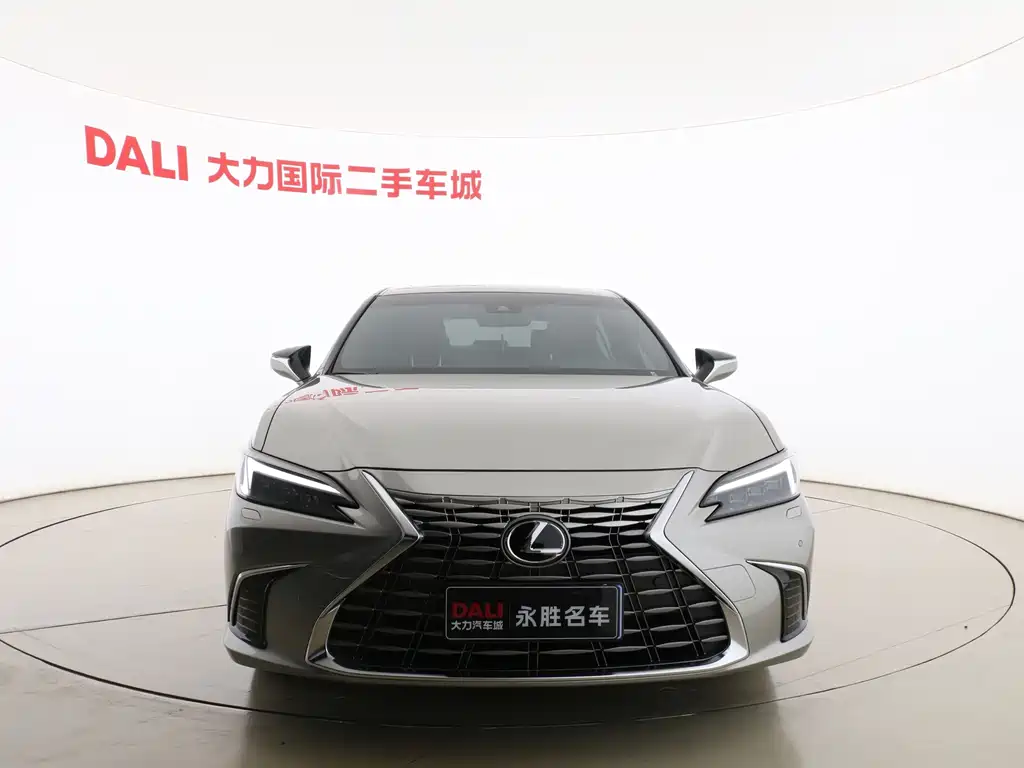 Lexus ES — миниатюра 2