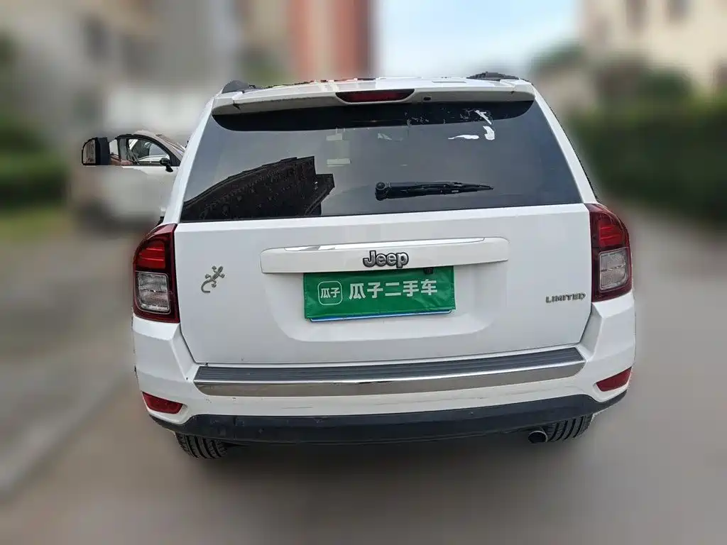 Jeep Compass (Import) — миниатюра 5