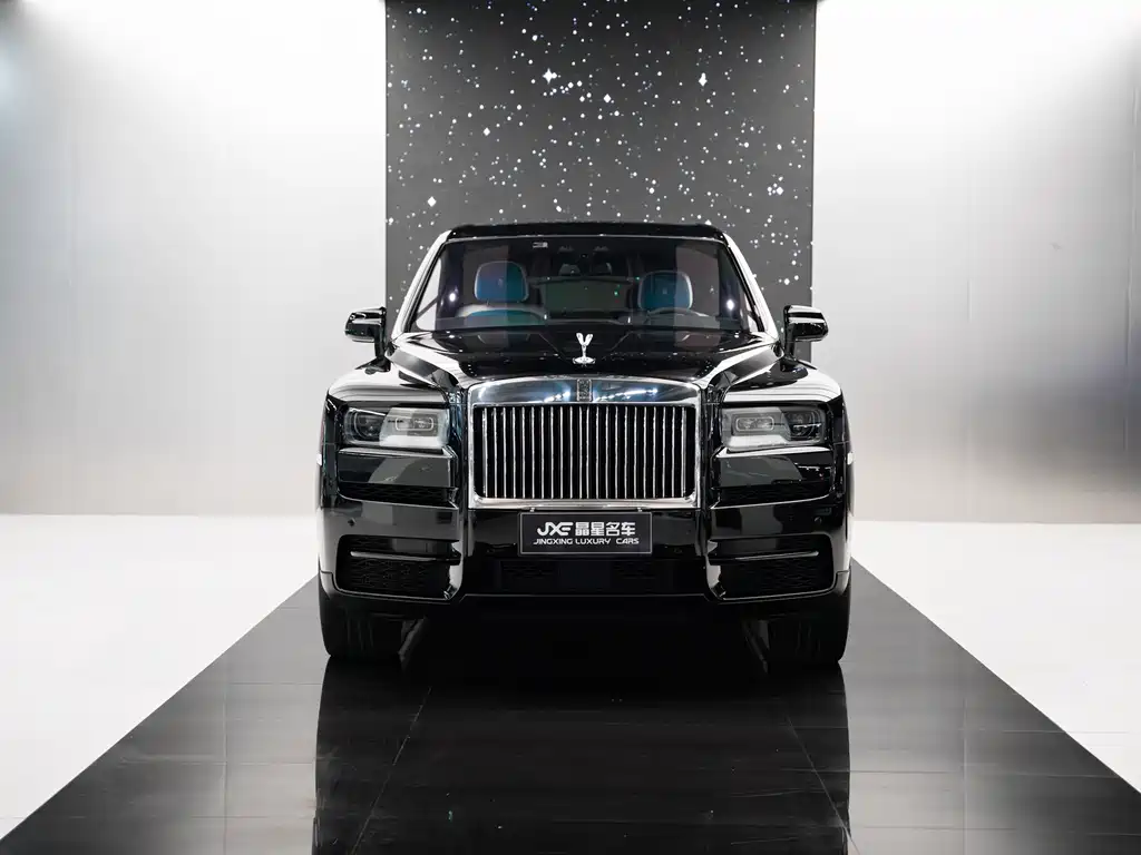 Rolls-Royce Cullinan 2018 мест