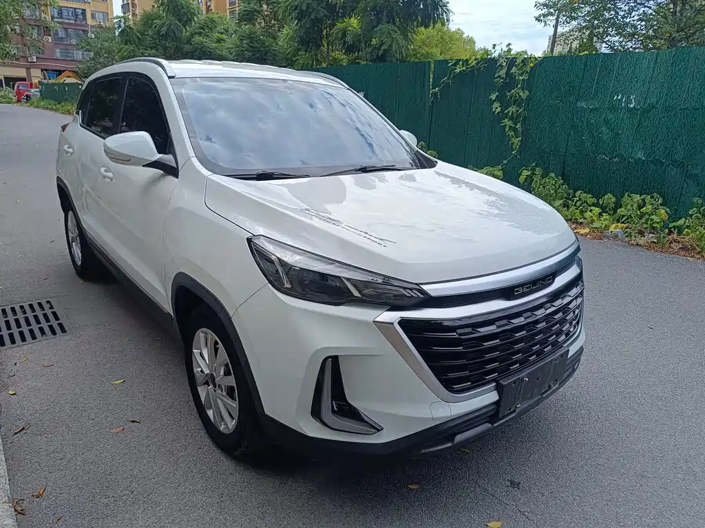 BAIC X3 — миниатюра 3