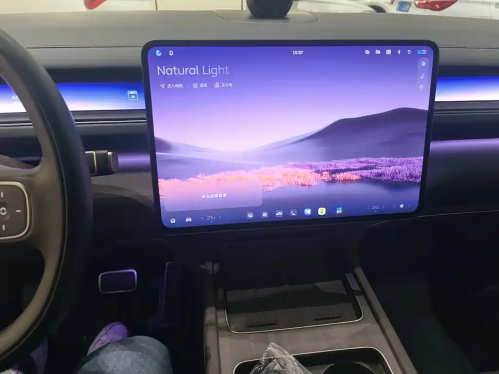 NIO ES8 — миниатюра 13
